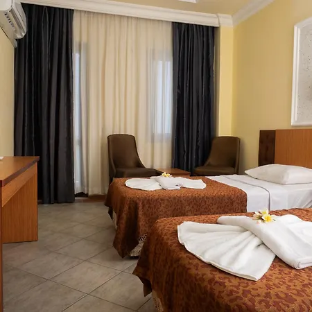 מלון Sun Fire אלאניה